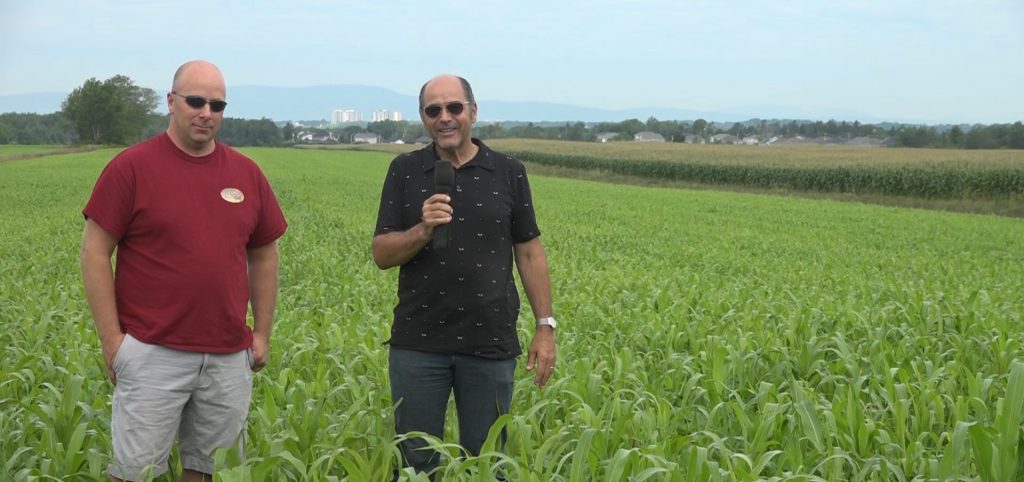 Gaétan Poulin, ferme Luga, et Guy Forand, Belisle nutrition animal