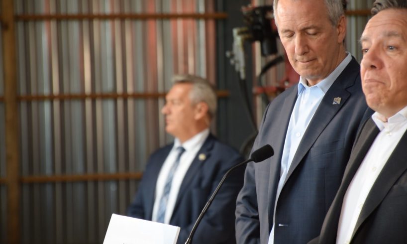 M. François Legault, premier ministre du Québec et M. André Lamontagne, ministre de l'Agriculture, des Pêcheries et de l'Alimentation